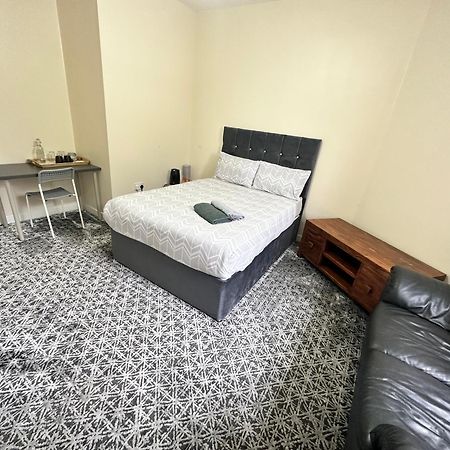 Ibrox Guesthouse Глазгоу Екстериор снимка