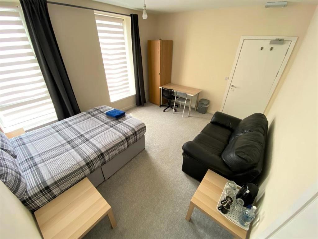 Ibrox Guesthouse Глазгоу Екстериор снимка