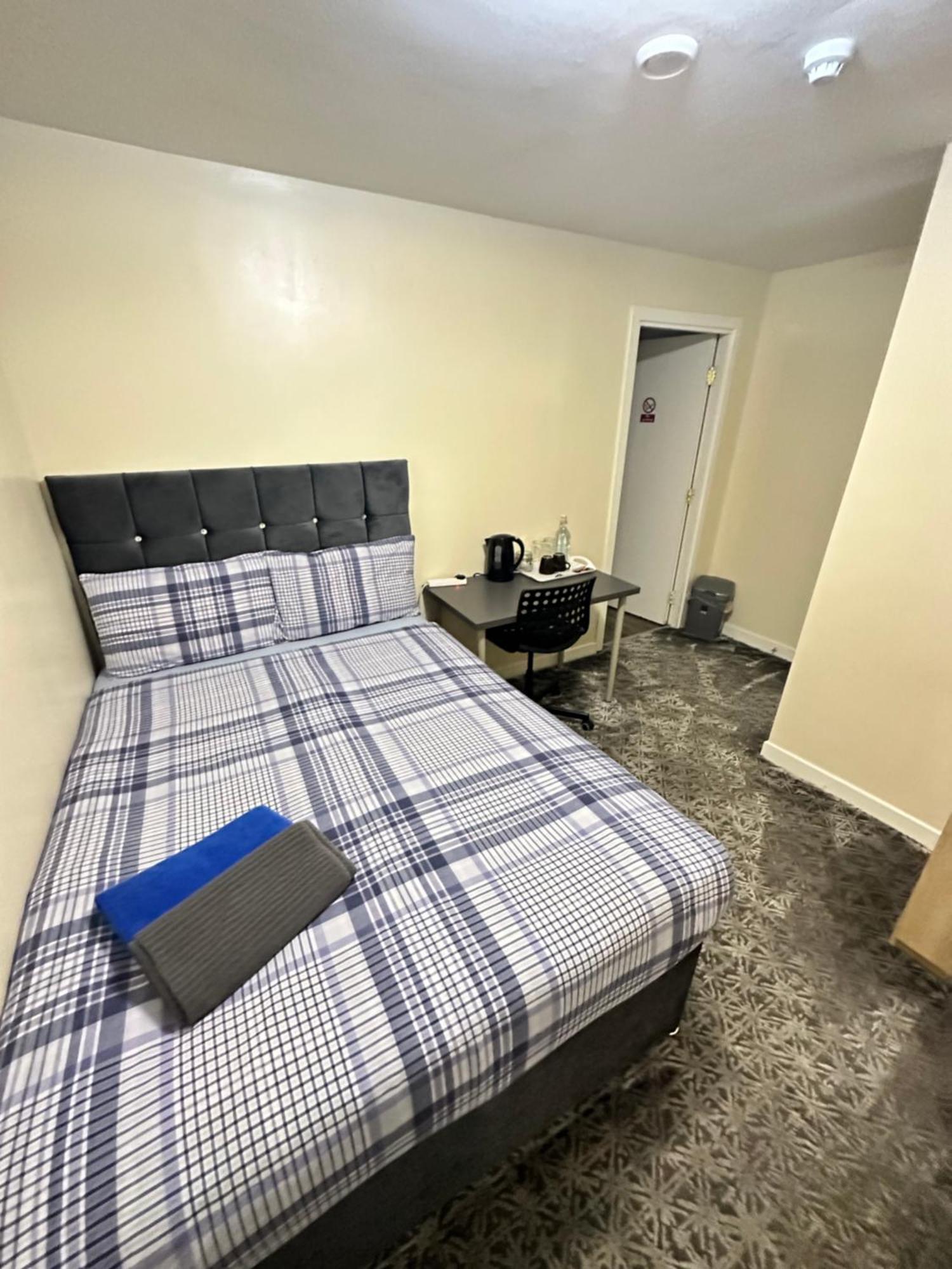 Ibrox Guesthouse Глазгоу Екстериор снимка